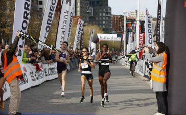 Nuria Lugeros, segunda posición, en la conocida carrera de Santurce a Bilbao 3