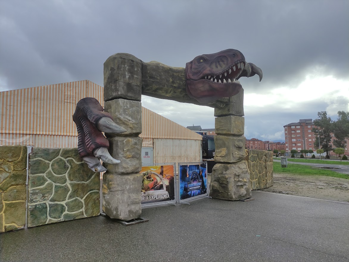 Abre Dinosauria Experience European Tour en el Recinto Ferial de Ponferrada 3