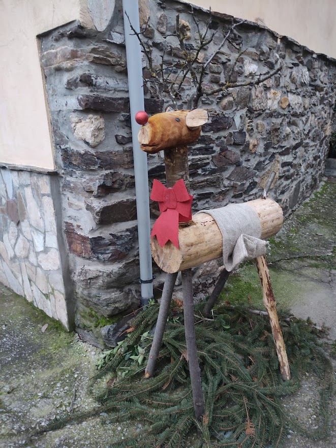 Villanueva de Valdueza decora de Navidad sus calles con ingenio y la participación de los vecinos 18
