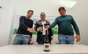 Asprona Bierzo explora nuevas oportunidades laborales para las personas con discapacidad intelectual con el apadrinamiento de un viñedo de la bodega 13 Viñas 7