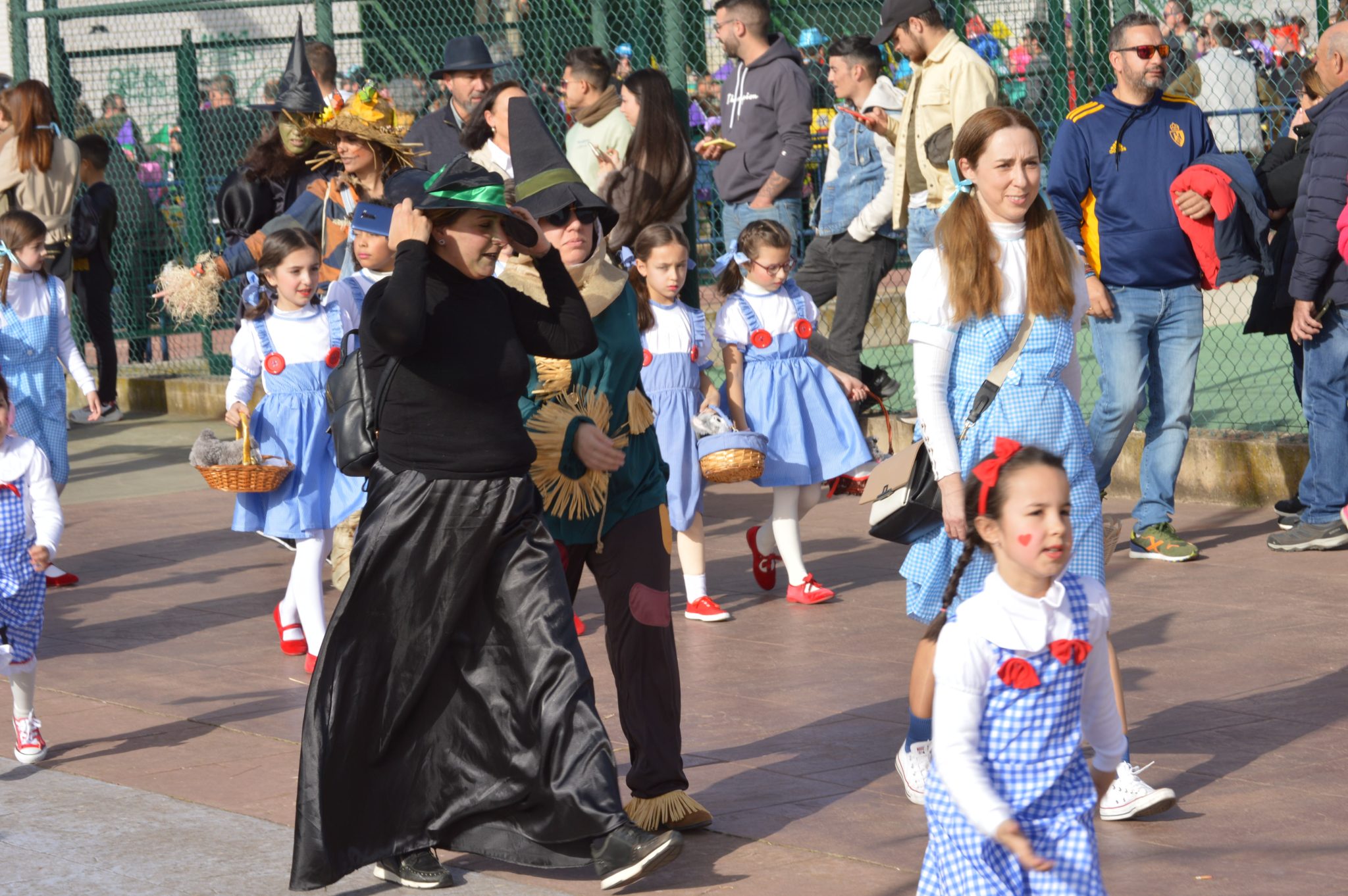 Carnaval Infantil de Ponferrada 2023. Las AMPAS de los colegios de la ciudad llenan de color y alegría las calles 146
