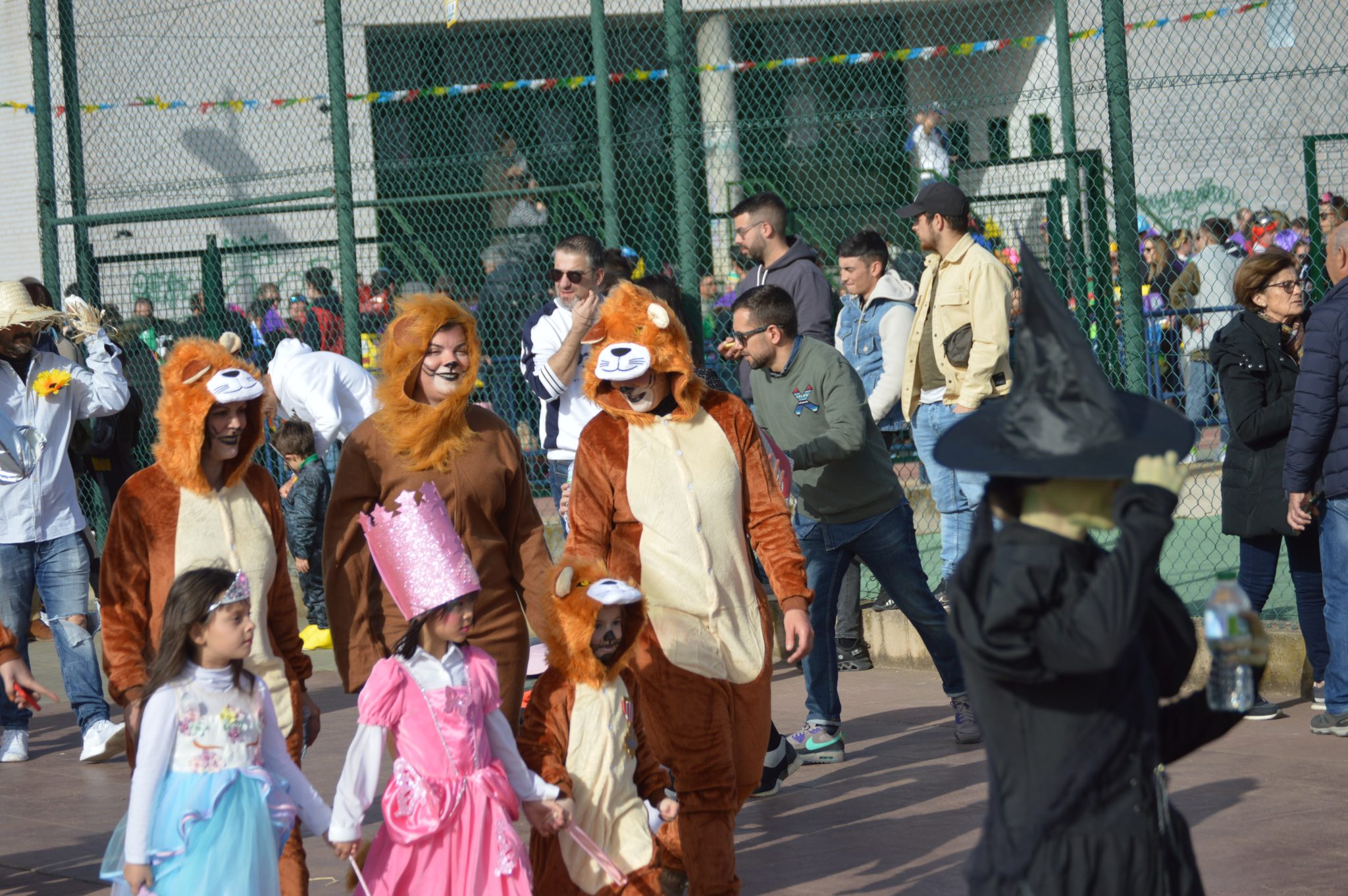 Carnaval Infantil de Ponferrada 2023. Las AMPAS de los colegios de la ciudad llenan de color y alegría las calles 143