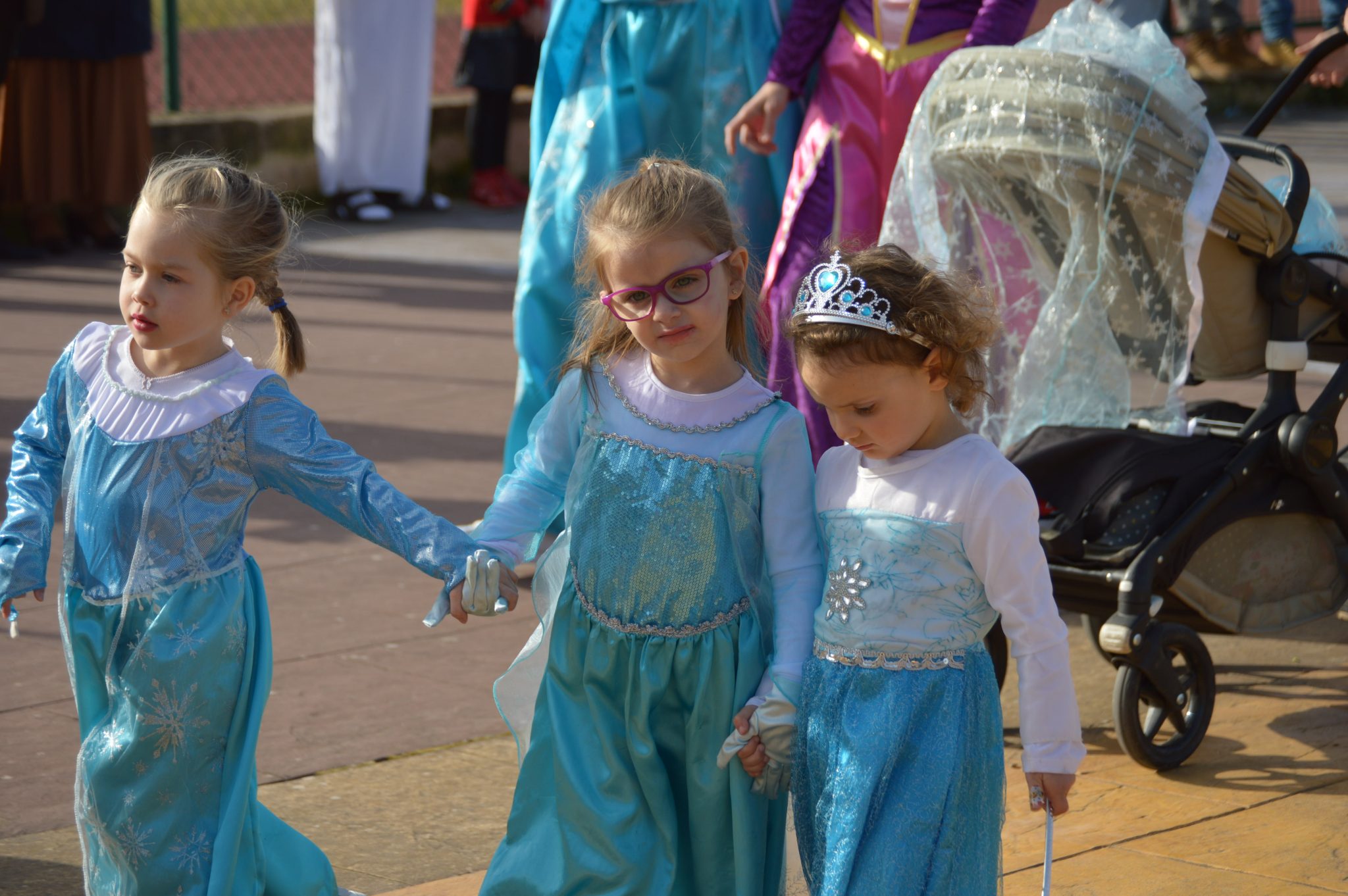 Carnaval Infantil de Ponferrada 2023. Las AMPAS de los colegios de la ciudad llenan de color y alegría las calles 32