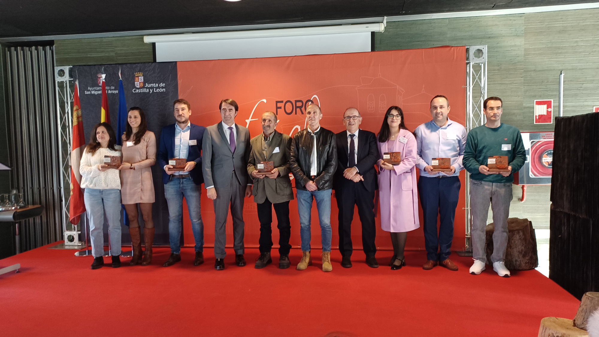 Igüeña recibe el premio ‘Fuentes Claras’ 2022 en reconocimiento a la sostenibilidad de proyectos de desarrollo rural de los pequeños municipios 1