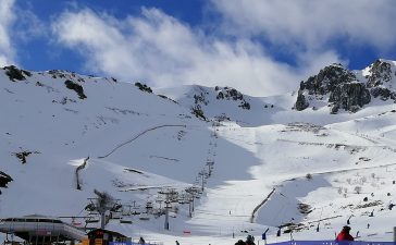 Las estaciones invernales ofrecen cerca de 12 kilómetros esquiables el primer fin de semana de la temporada 2