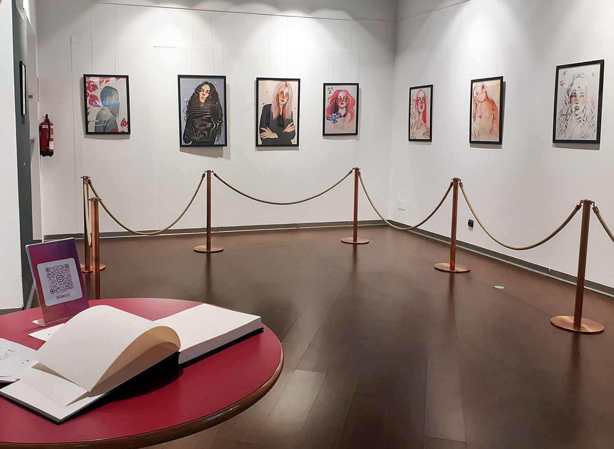 El espacio creativo de El Rosal EscaparArte acoge hasta el 31 de mayo las exposiciones “Etérea”, de la artista Remisart y “El arte en todo su esplendor”, de Loli Cánovas 1