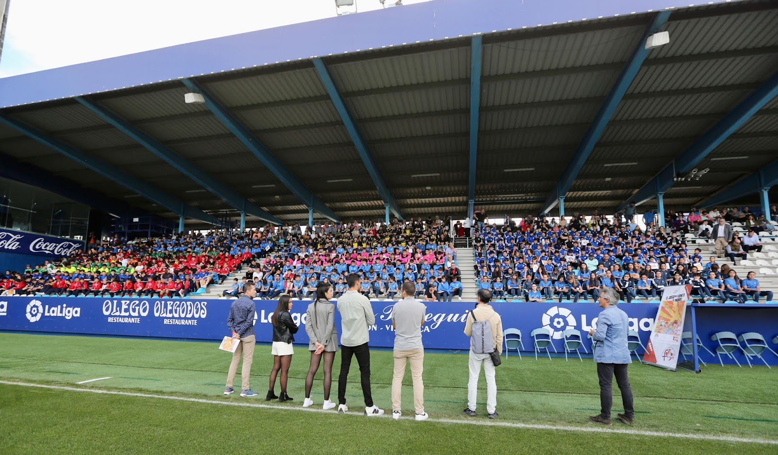 La subdelegación de fútbol del Bierzo congrega a cerca de 700 niños en el estadio de El Toralín 8