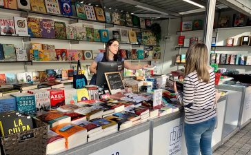 Abre la Feria del Libro de Ponferrada que durará hasta el domingo 23 de abril 1