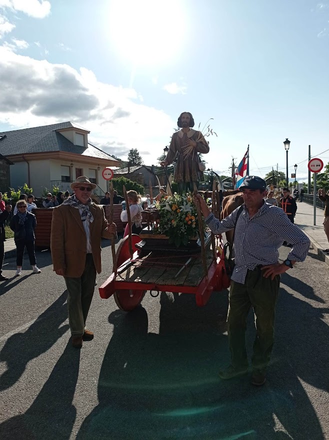 Molinaseca disfrutó de San Isidro con procesión y atuendos de época 4