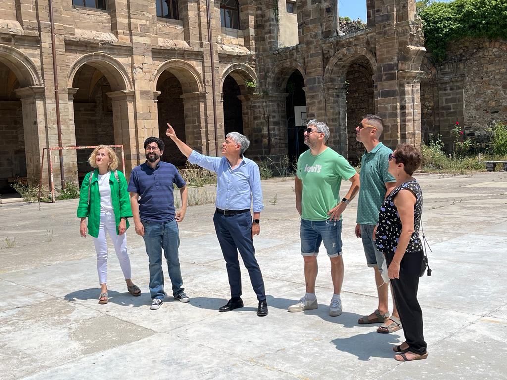 Finalizada la restauración de las cubiertas del Monasterio de San Andrés en Vega de Espinareda tras una inversión de 500.000 euros 1