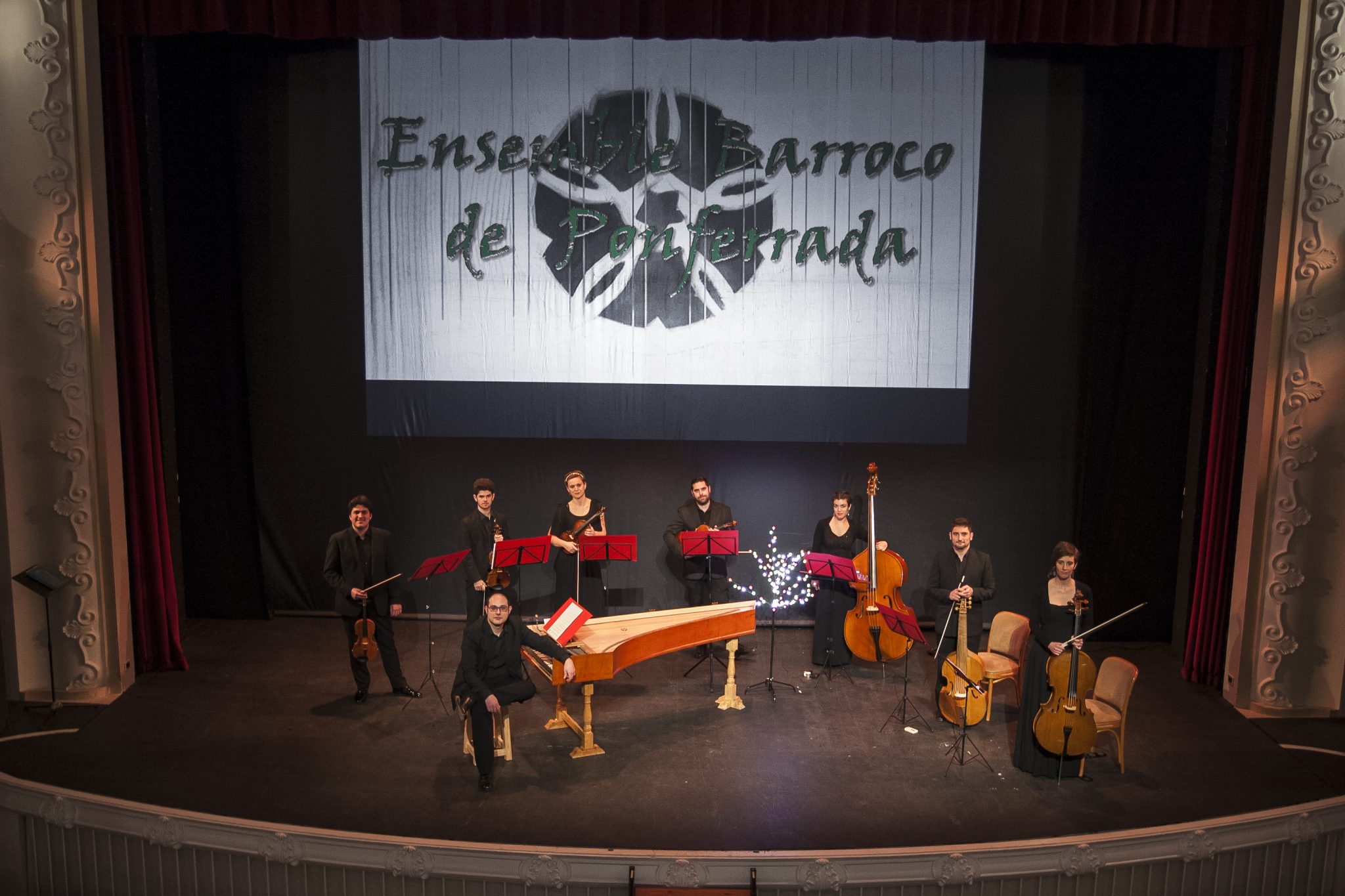 El Ensemble Barroco de Ponferrada interpreta a Bach, Vivaldi y Boccherini en el festival Corteza de encina 1