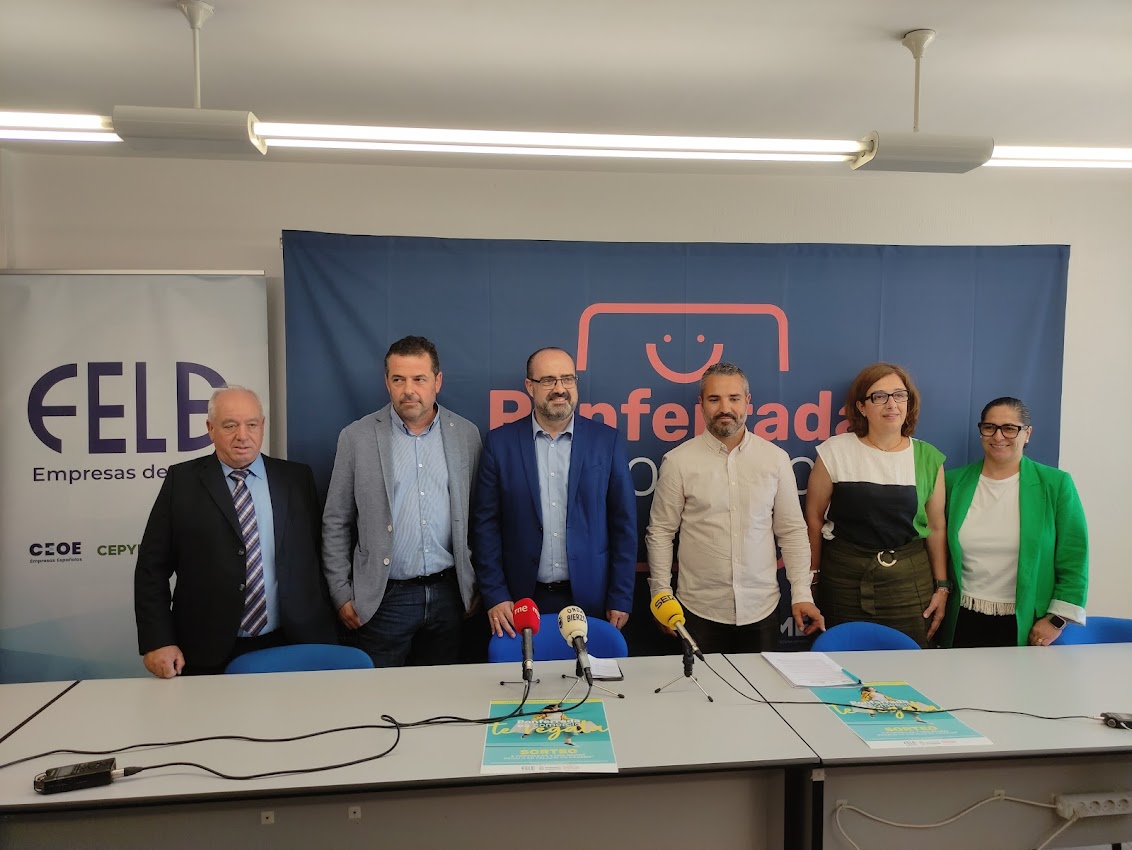 'Ponferrada es comercio, te regala' nueva campaña del comercio local con la que podrás ganar un portátil o una experiencia en el Palacio de Canedo 1