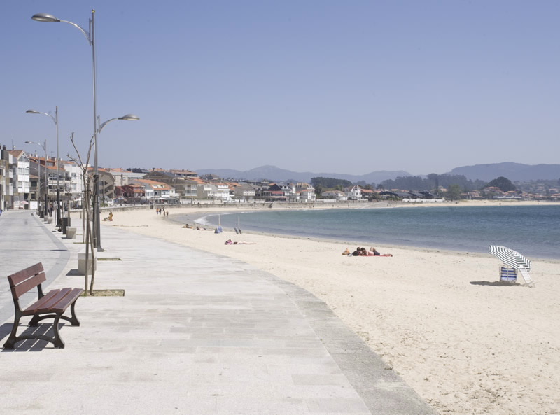 Playas cerca del Bierzo. Una selección de playas en Galicia para disfrutar de la arena y mojar los pies en el mar 19
