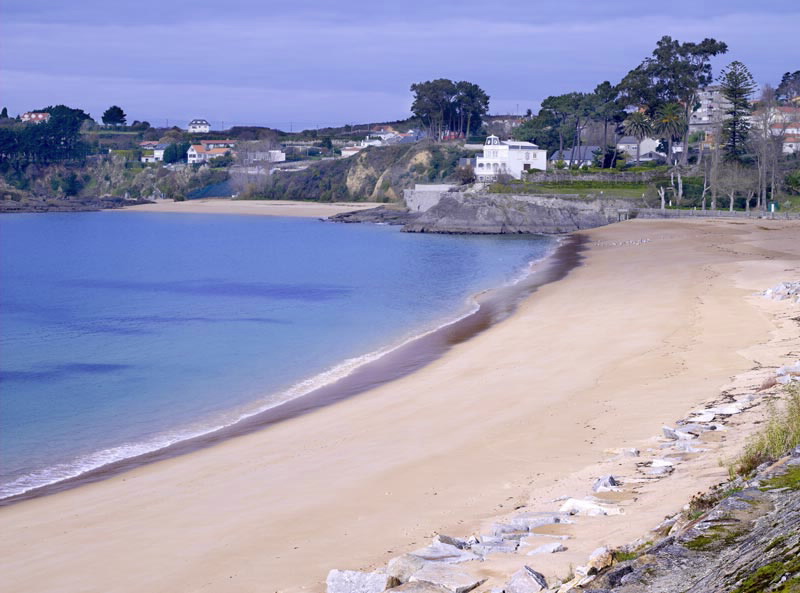 Playas cerca del Bierzo. Una selección de playas en Galicia para disfrutar de la arena y mojar los pies en el mar 10