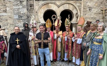 Peñalba de Santiago disfrutó de su fiesta Mozárabe con una recreación de la entrega de la cruz de Peñalba 5