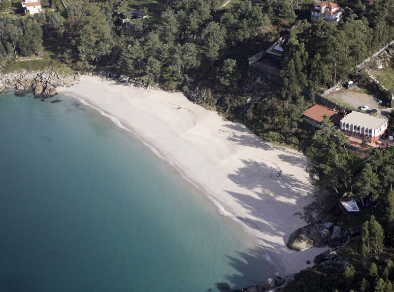 Playas cerca del Bierzo. Una selección de playas en Galicia para disfrutar de la arena y mojar los pies en el mar 17