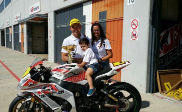 Miguel Ángel Fernández se proclama campeón de España de supermotard,en la categoría SM Road +30 por tercera vez 5