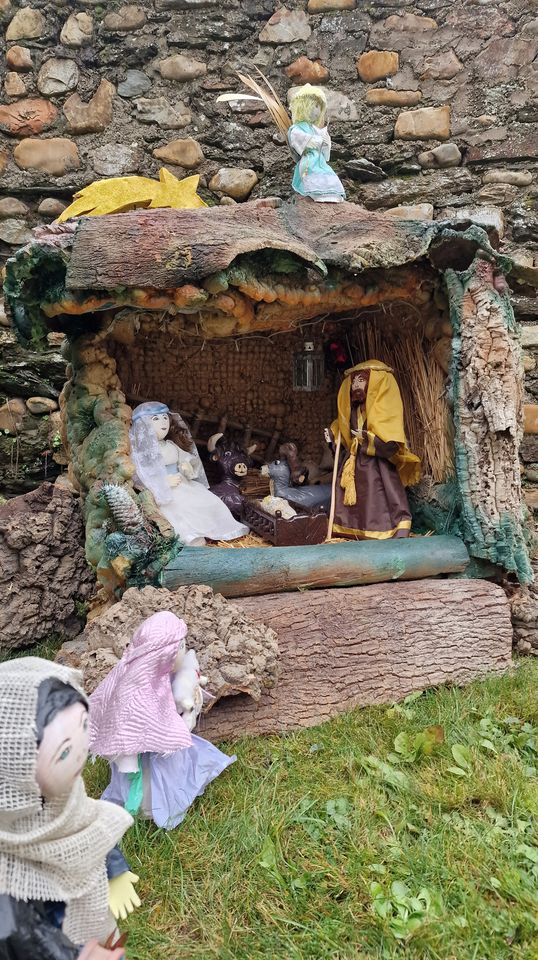 El Nacimiento realizado con materiales reciclados de San Miguel de las Dueñas, ya se puede visitar 6