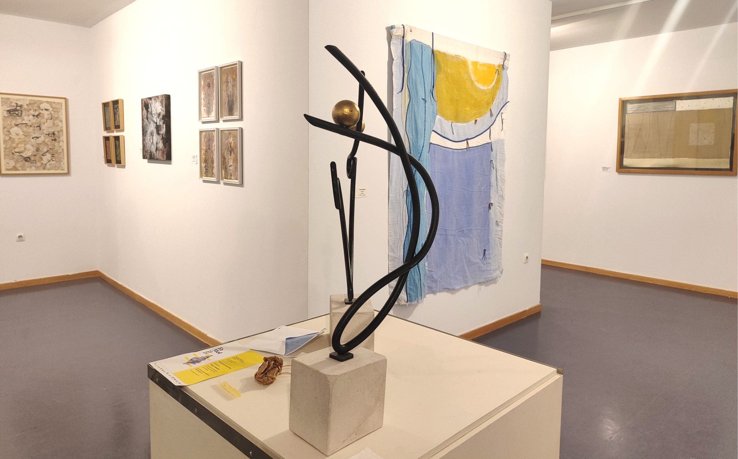 Inauguración de dos Exposiciones en el Campus de Ponferrada de la ULE: 'Telas al Viento II' y 'Alma Sonora' 1