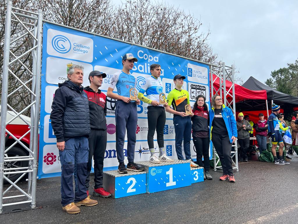 El joven Iker Nuevo, consigue subir al podio en la copa Galicia BTT 3h resistencia 1