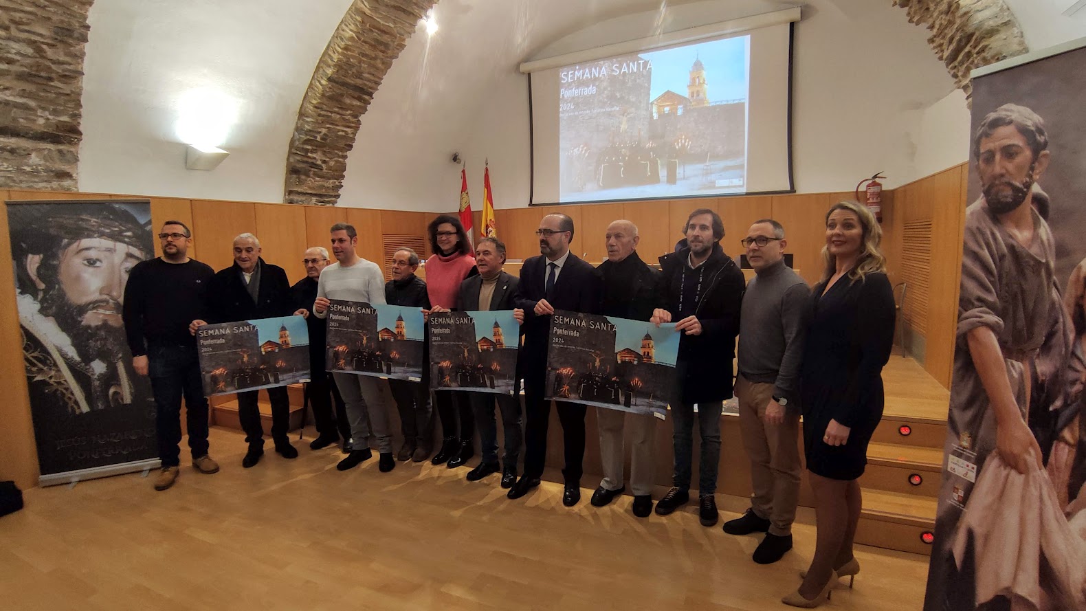 Ponferrada presenta su Cartel de Semana Santa: Fe y Turismo buscan aunarse en la oferta de la ciudad 1