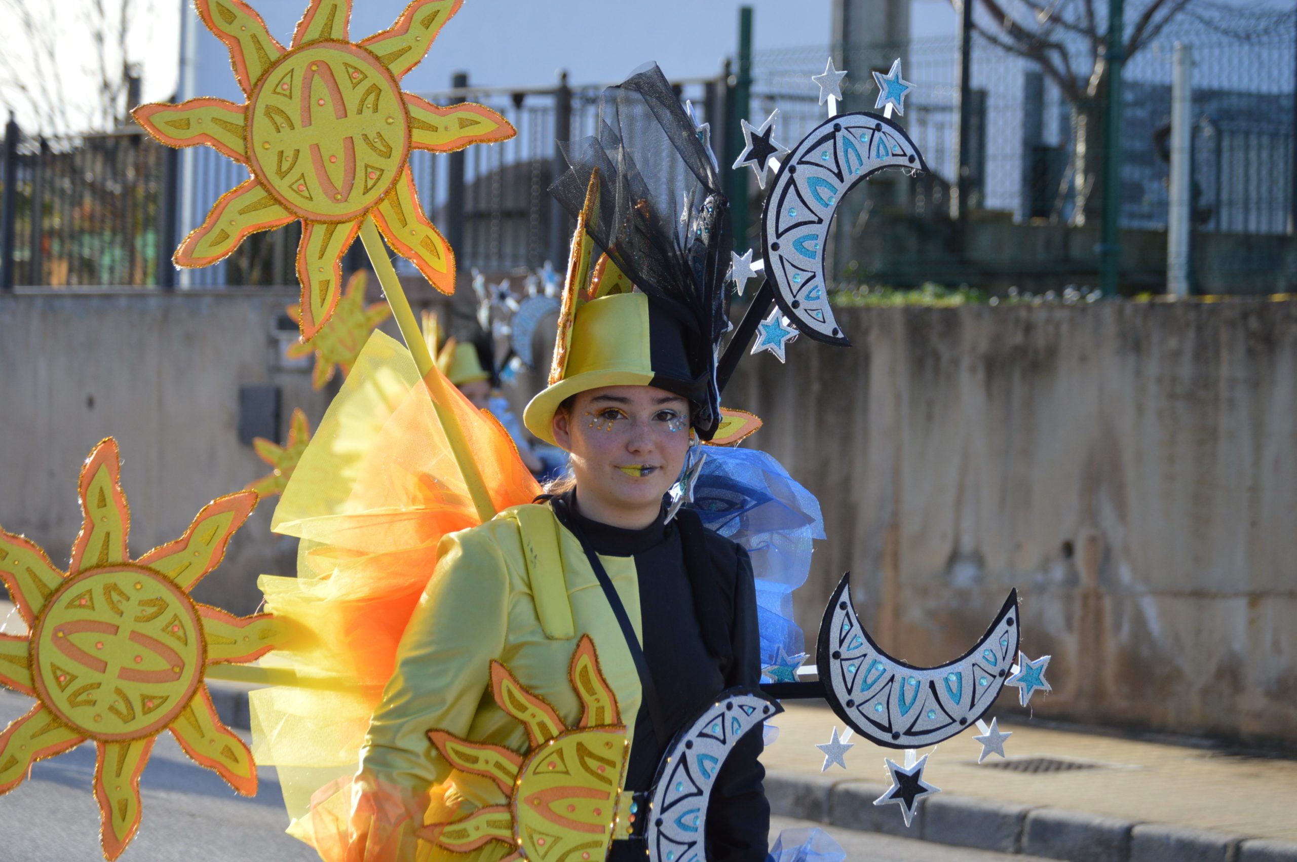 La alegría del Carnaval recorre Cubillos del Sil bajo un sol casi-primaveral 64