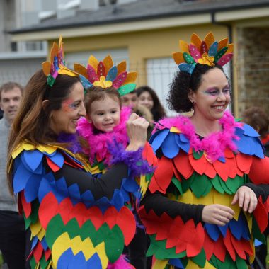 El tiempo respeta el Carnaval de Carracedelo que recorrió las calles más céntricas del pueblo 12
