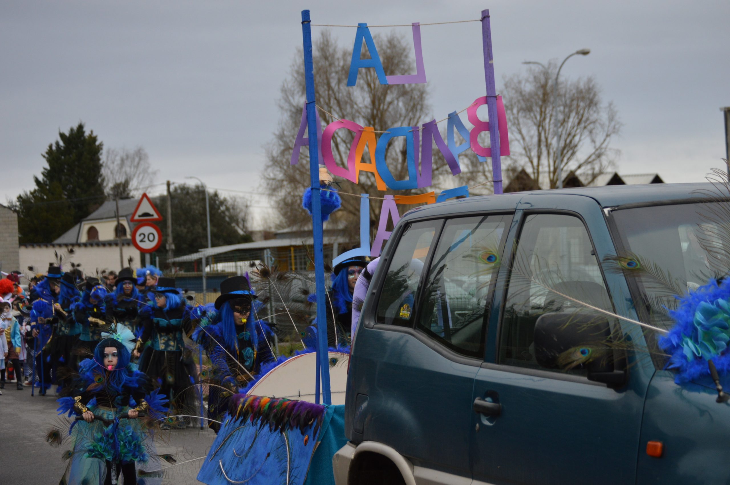 El tiempo respeta el Carnaval de Carracedelo que recorrió las calles más céntricas del pueblo 22