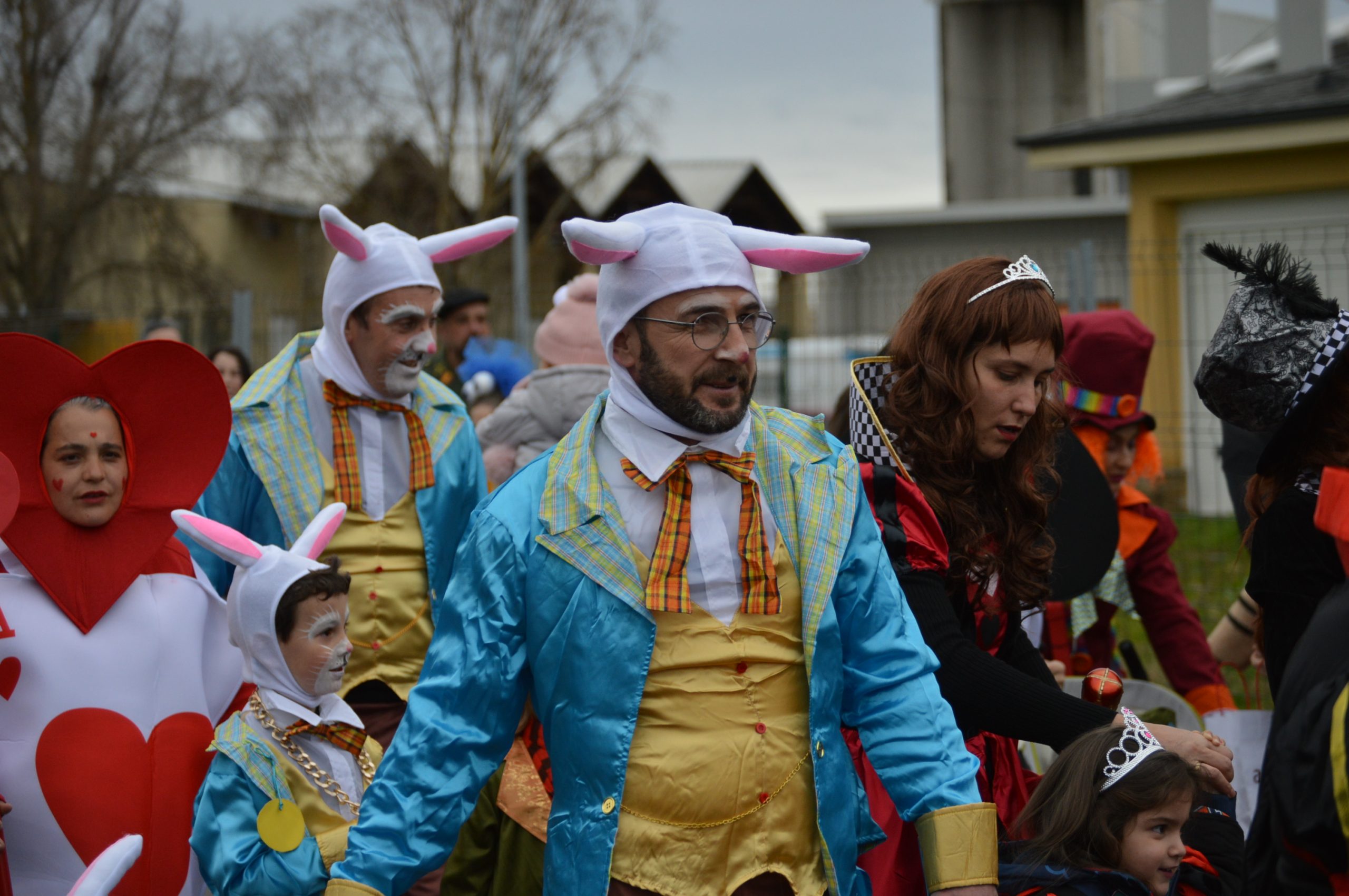 El tiempo respeta el Carnaval de Carracedelo que recorrió las calles más céntricas del pueblo 121