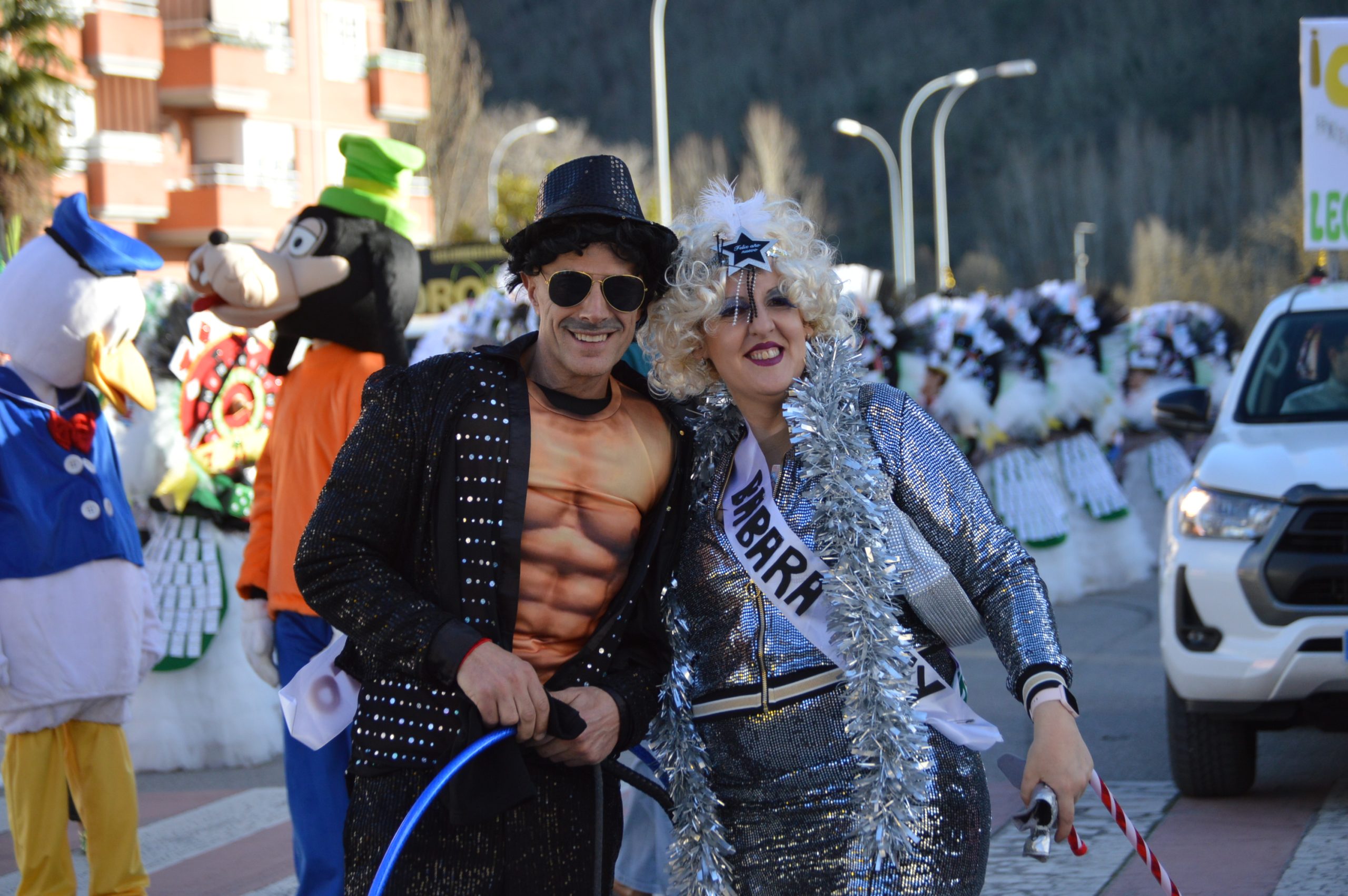 Carnavales en Ponferrada, el sol saca a la calle a miles de ponferradinos para disfrutar del desfile 108