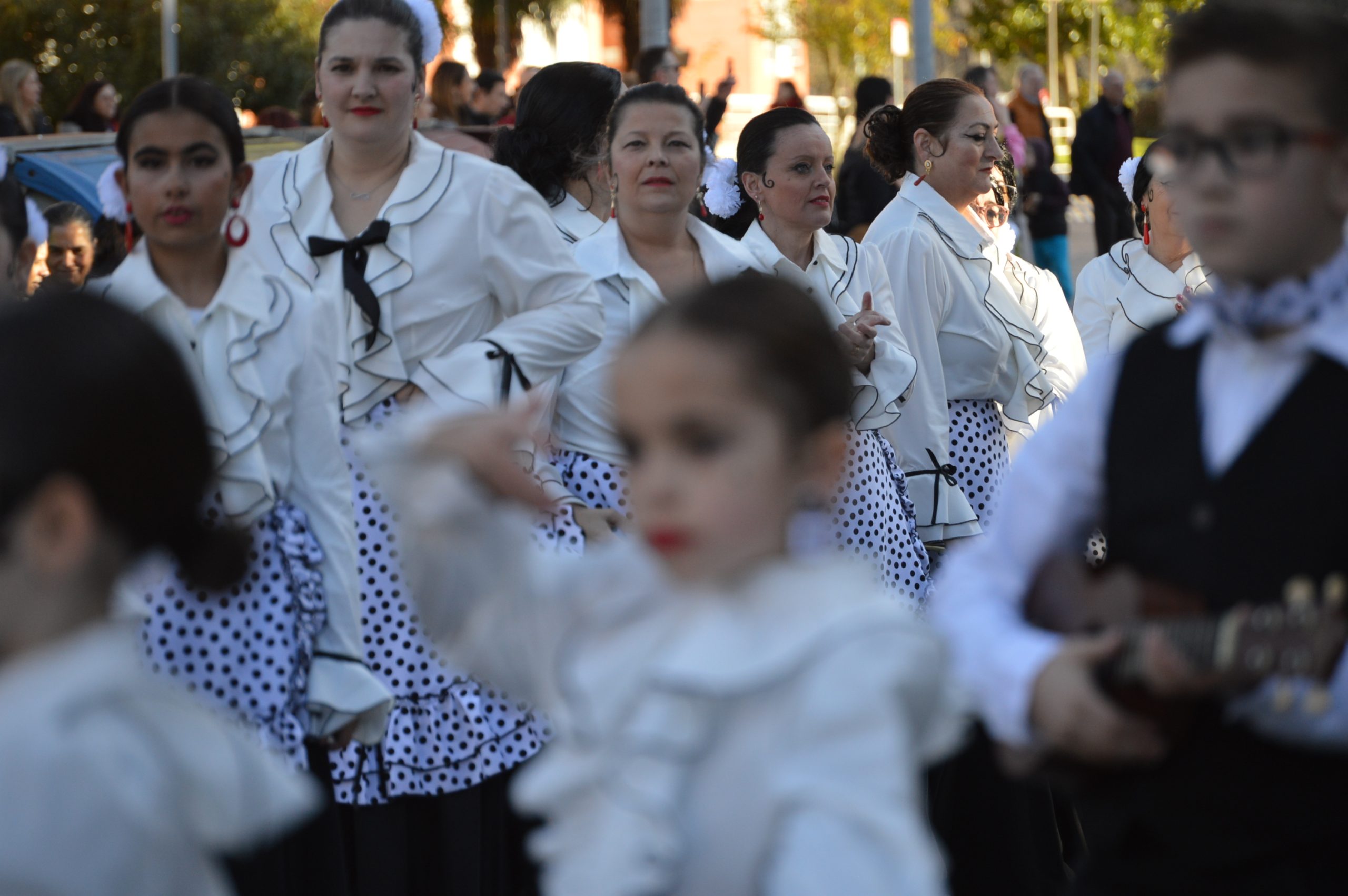 Carnavales en Ponferrada, el sol saca a la calle a miles de ponferradinos para disfrutar del desfile 75