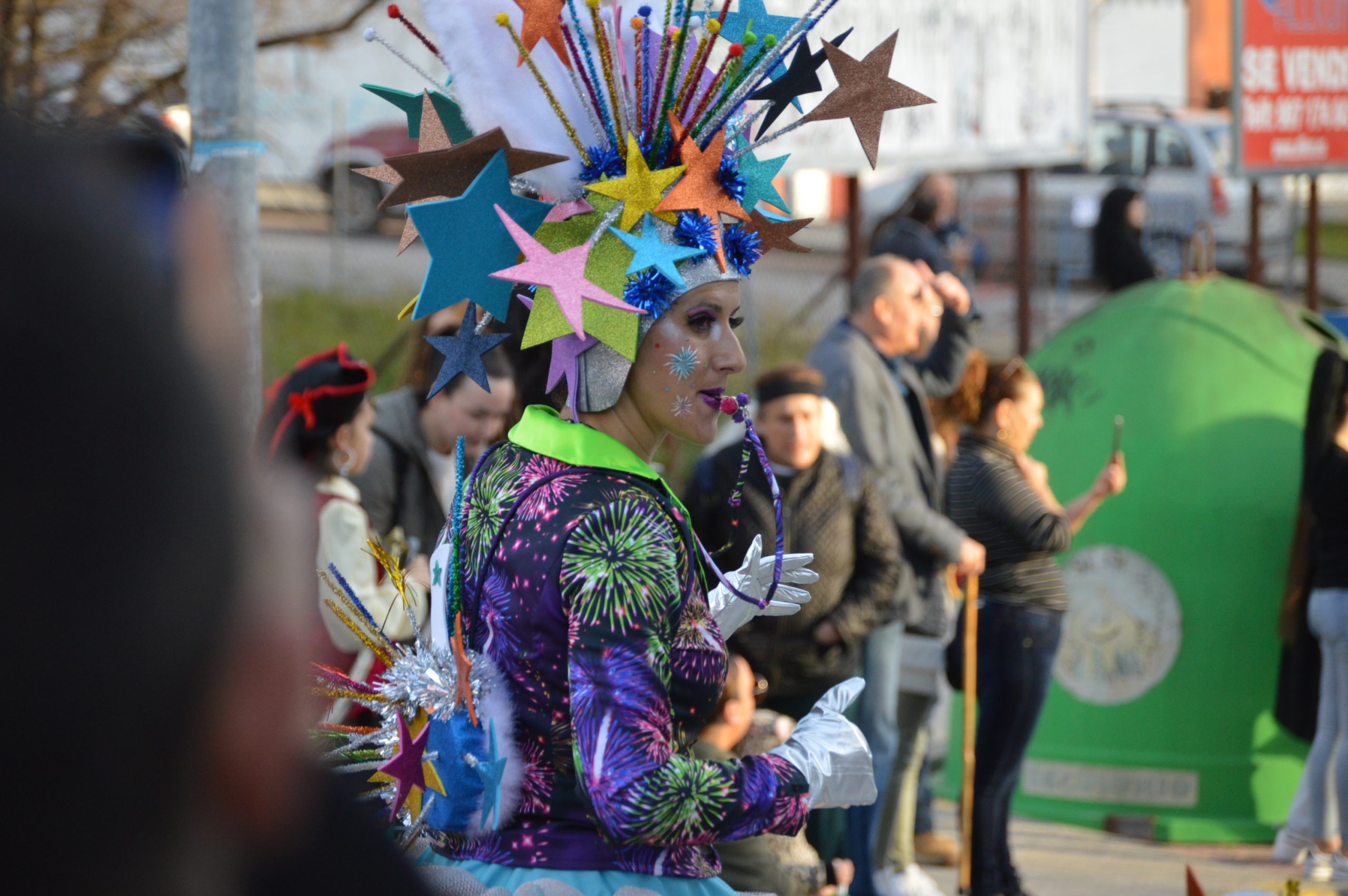 Carnavales en Ponferrada, el sol saca a la calle a miles de ponferradinos para disfrutar del desfile 62
