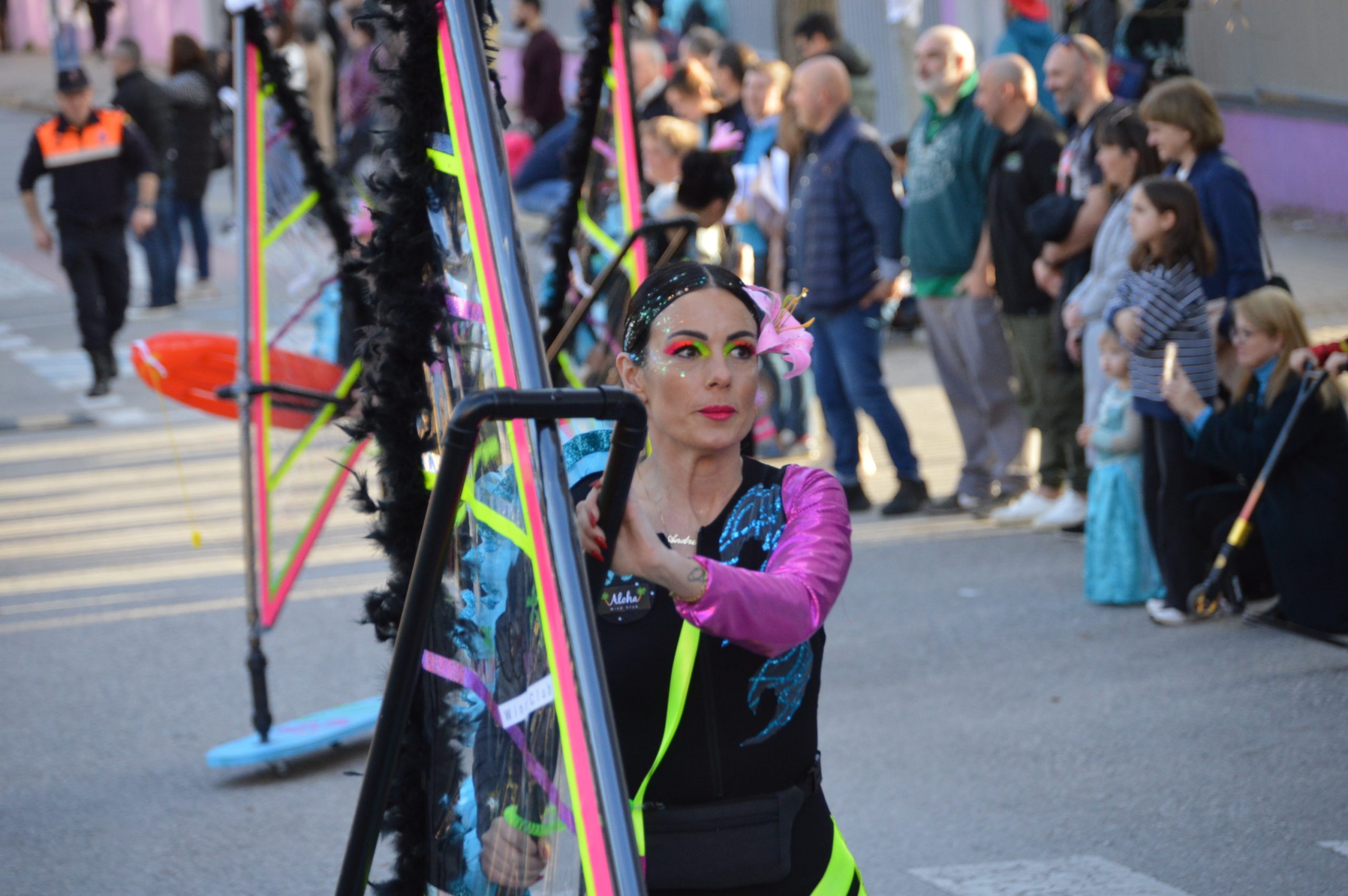 Carnavales en Ponferrada, el sol saca a la calle a miles de ponferradinos para disfrutar del desfile 26