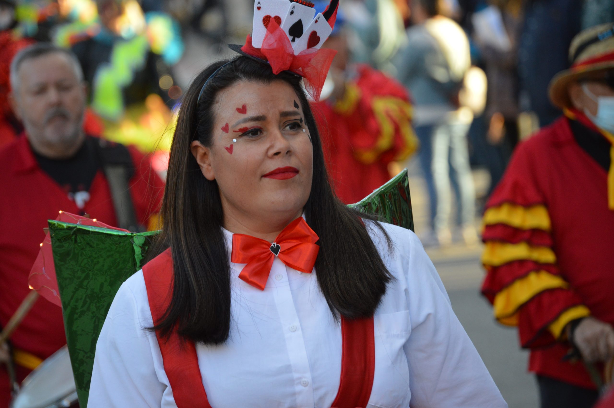 Carnavales en Ponferrada, el sol saca a la calle a miles de ponferradinos para disfrutar del desfile 12