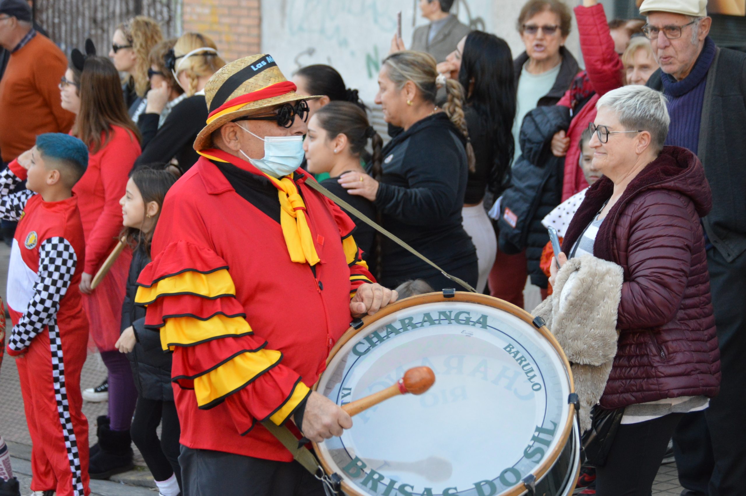 Carnavales en Ponferrada, el sol saca a la calle a miles de ponferradinos para disfrutar del desfile 10