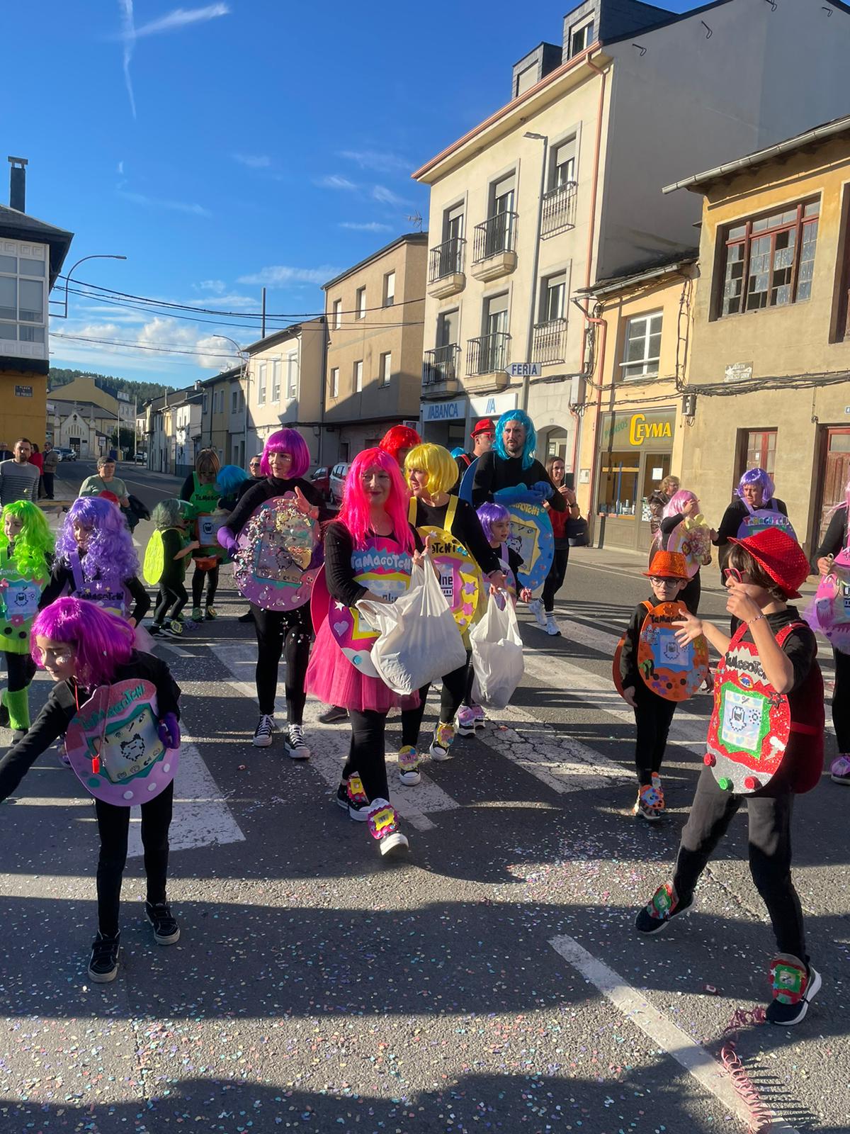 CARNAVAL 2024 FOTOS | Camponaraya se divierte entre ovnis, carreras de Fórmula Uno, Barbie's y carrozas 63