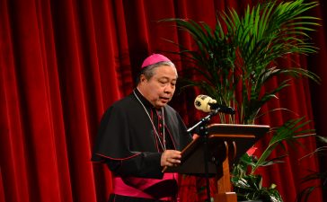 El Nuncio del Papa en España destaca la conexión entre las Iglesias de España y Filipinas en el pregón de la Semana Santa de Ponferrada 6