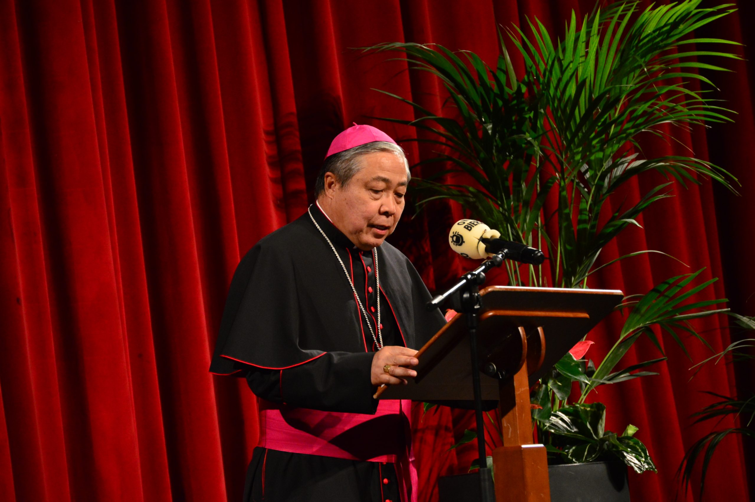 El Nuncio del Papa en España destaca la conexión entre las Iglesias de España y Filipinas en el pregón de la Semana Santa de Ponferrada 1