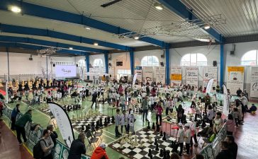 130 alumnos del Bierzo compitieron en el torneo de ajedrez escolar "Pequeños Gigantes" de Camponaraya 8