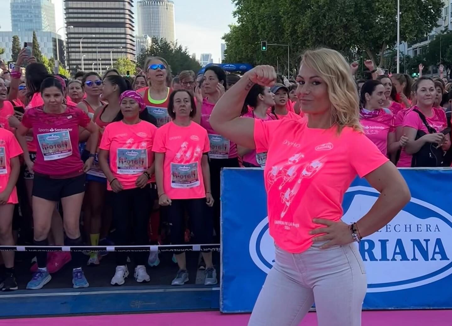 La deportista berciana Lydia Valentín, homenajeada en la Carrera de la Mujer de Madrid 1