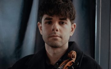 El violinista ponferradino Stefan Estrada Fetén ofrece un  concierto de final de máster de interpretación solista 1