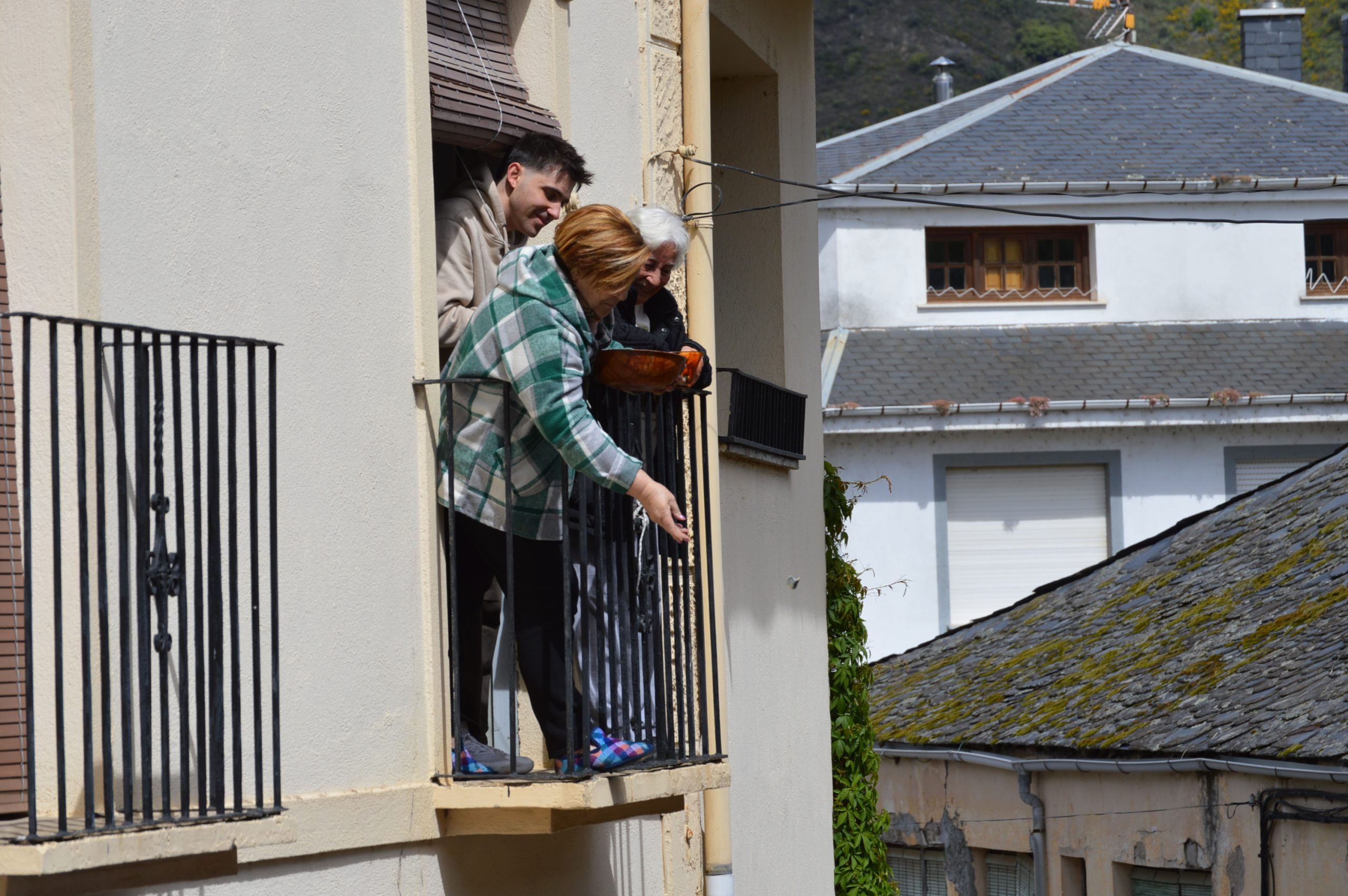 fotogalería| Los Maios de Villafranca; Cañaveira, cuerda pita, flores y ganas de celebrar el cambio de estación 35