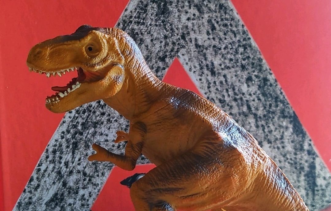 Viaja al pasado y descubre a los dinosaurios en el Museo MUNIC de Carracedelo 1