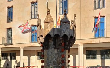 La fuente Templaria, de la que manarán agua y vino, ya esta preparada en la Plaza del Ayuntamiento 23