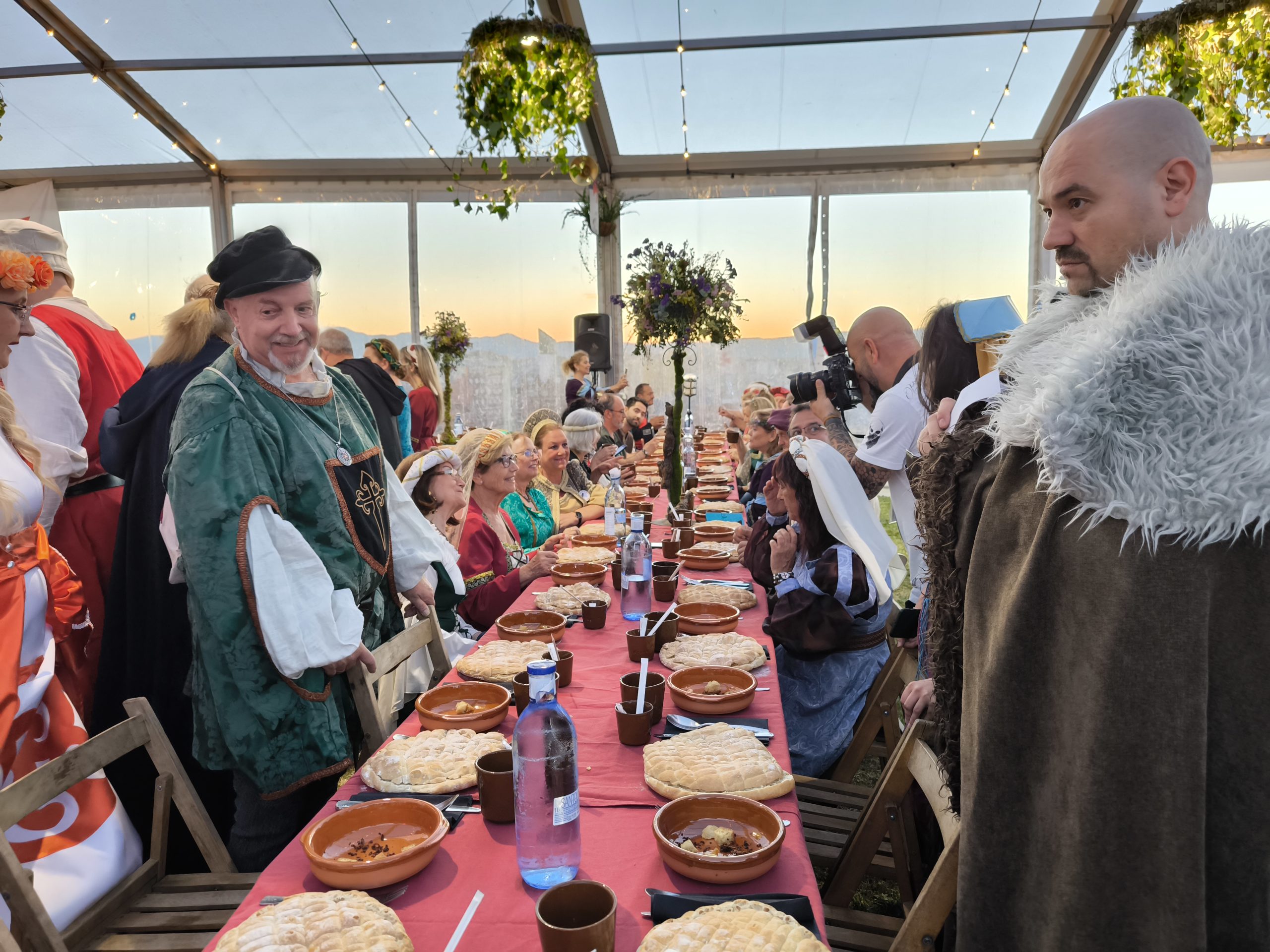 Una colorida Cena medieval en el Castillo templario de Ponferrada 13