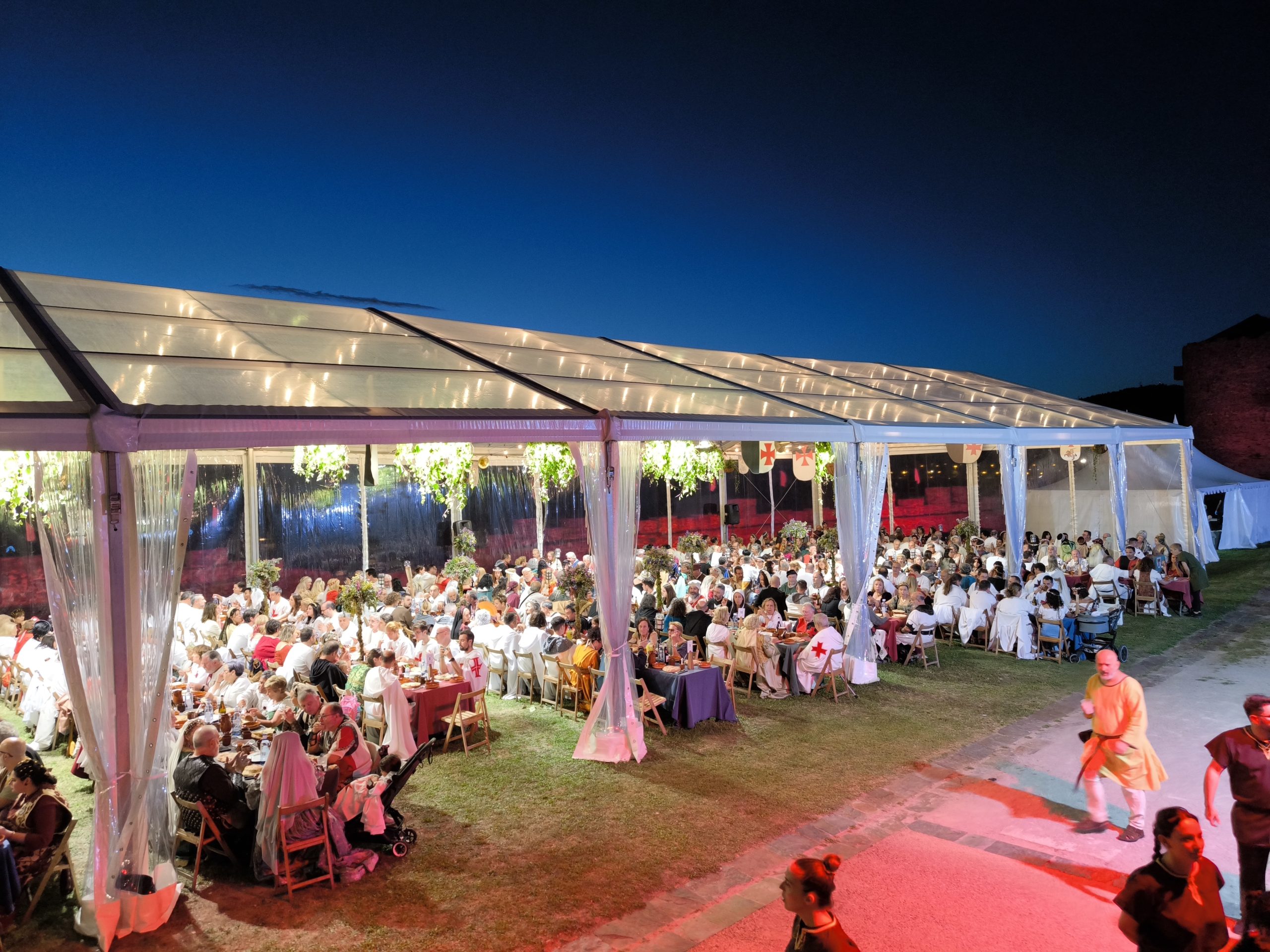 Una colorida Cena medieval en el Castillo templario de Ponferrada 1