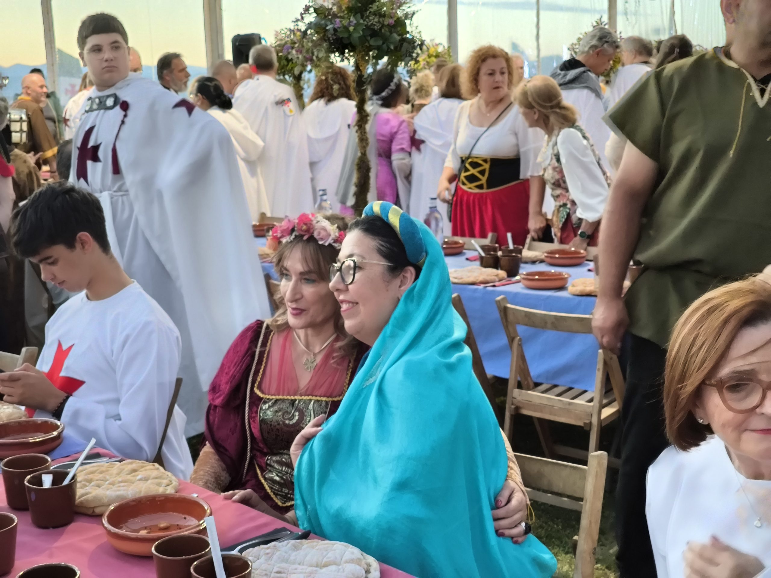 Una colorida Cena medieval en el Castillo templario de Ponferrada 5