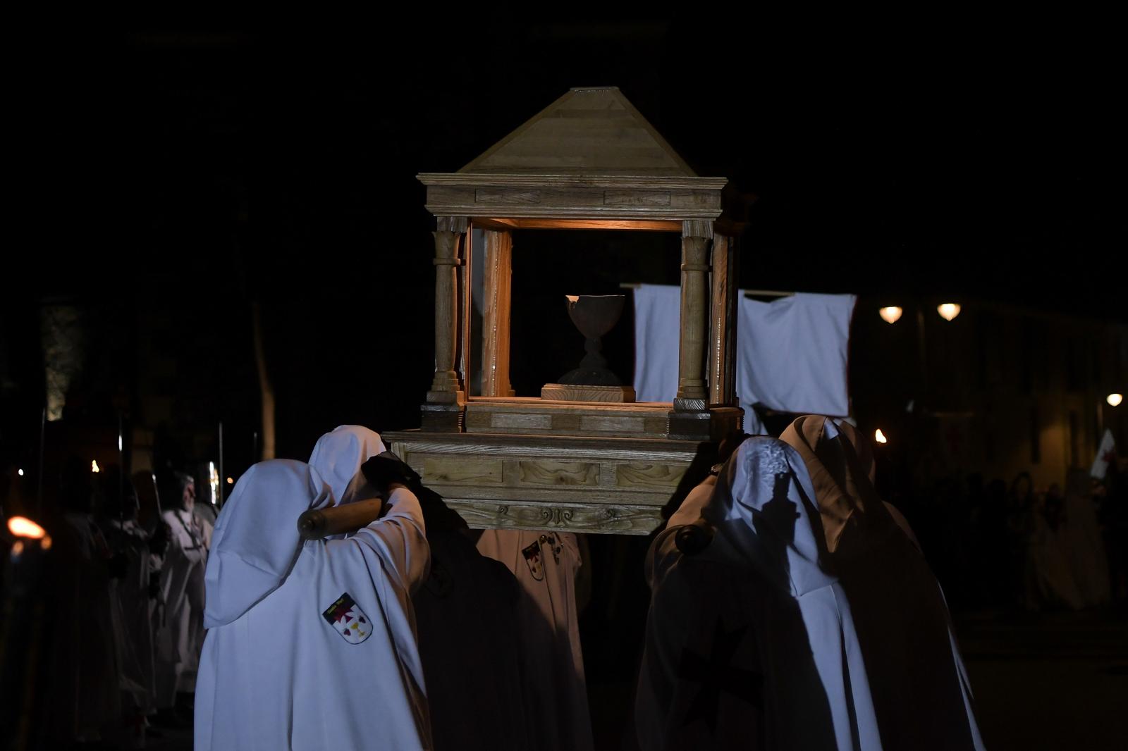 El Arca de la Alianza vuelve al Castillo de Ponferrada con un multitudinario desfile 33