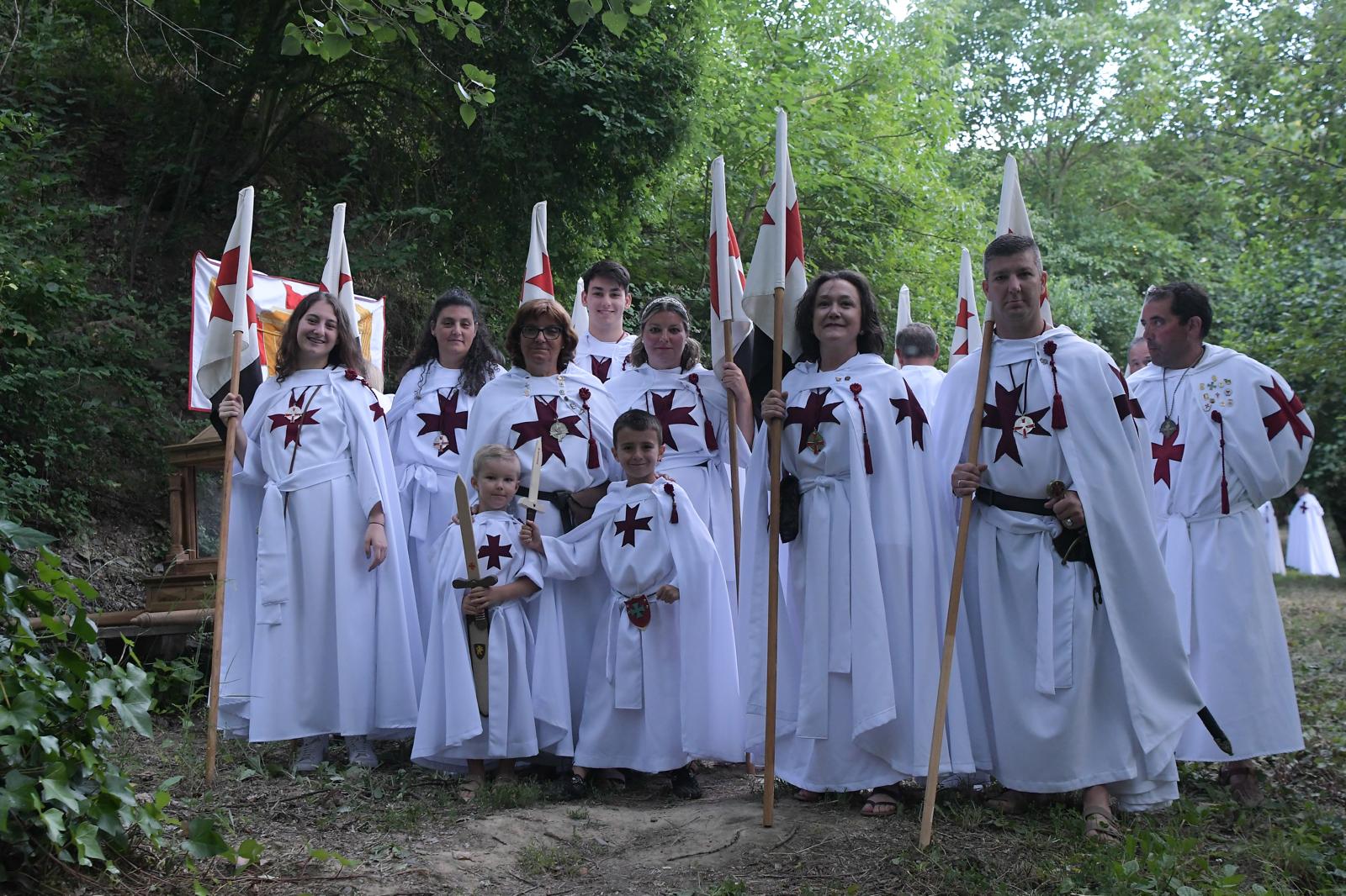 El Arca de la Alianza vuelve al Castillo de Ponferrada con un multitudinario desfile 6