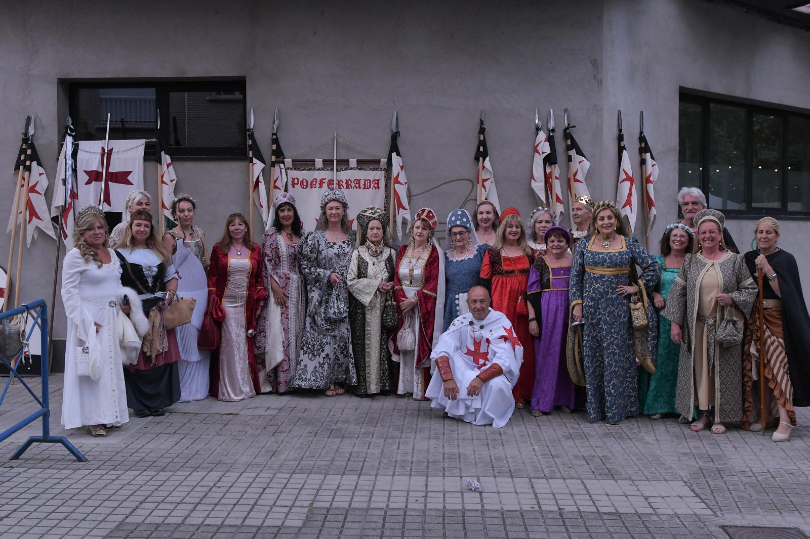 El Arca de la Alianza vuelve al Castillo de Ponferrada con un multitudinario desfile 9